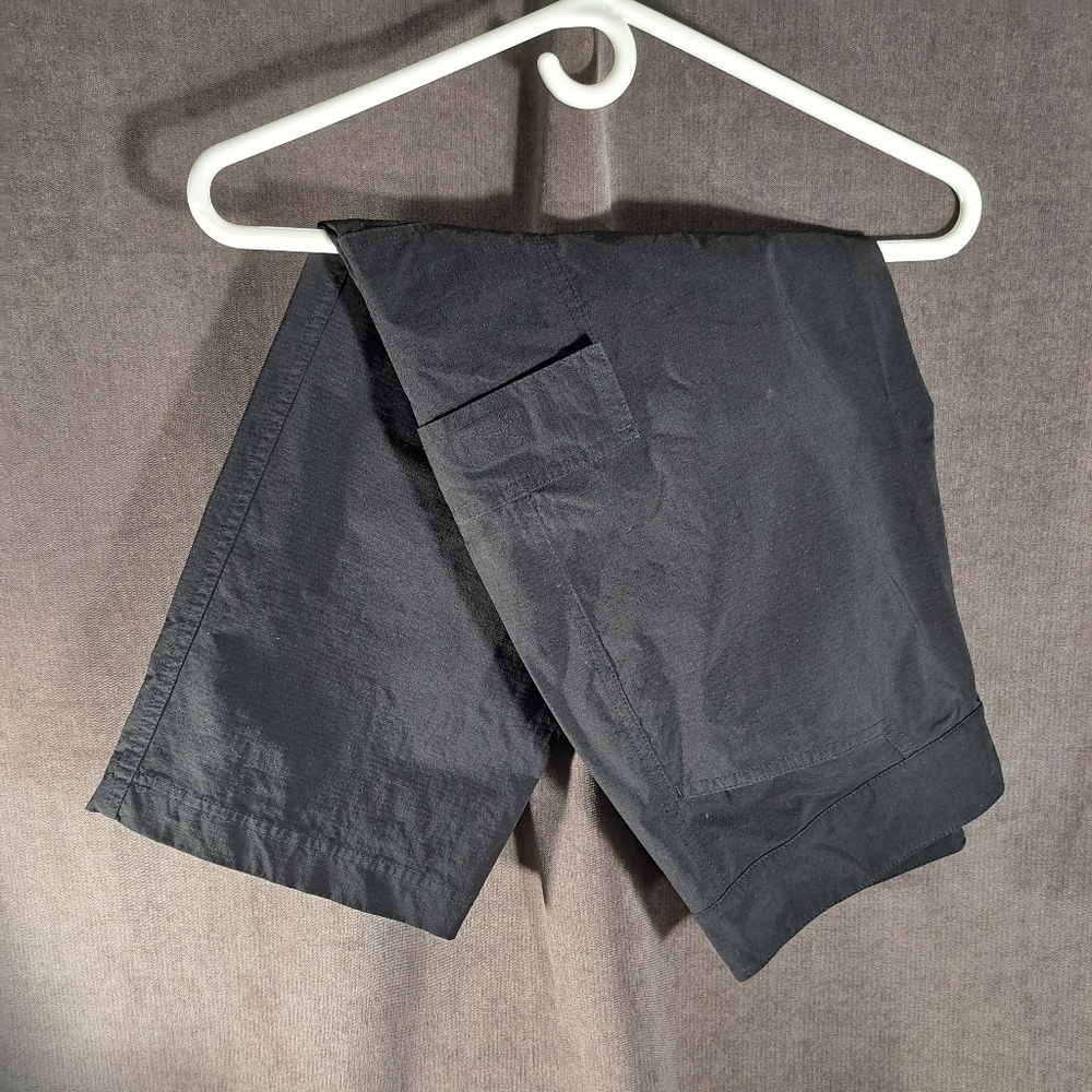 Tilley Black Nylon Straight Leg Cargo Capris 6 Pockets VG+ 8 Made In Canada